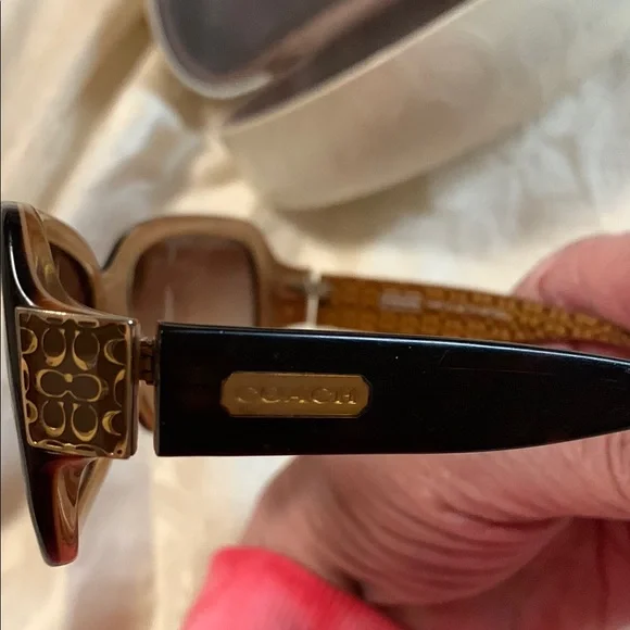 Coach Brown and Tan Glasses Stylish Sunglasses - Picture 4 of 12